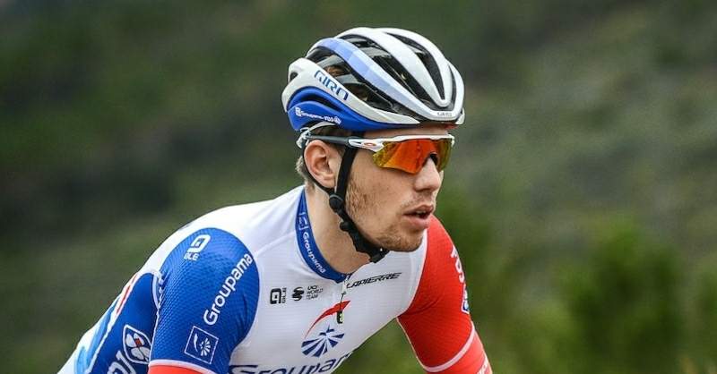 Először szurkolhatunk két magyar kerékpárosnak egy háromhetes körversenyen